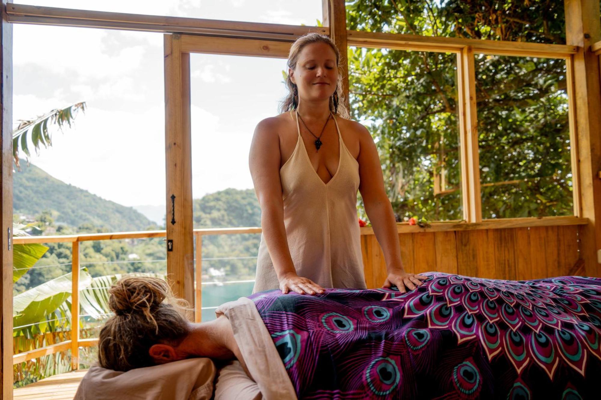 Fuego Atitlan Eco-Hotel San Marcos La Laguna Εξωτερικό φωτογραφία